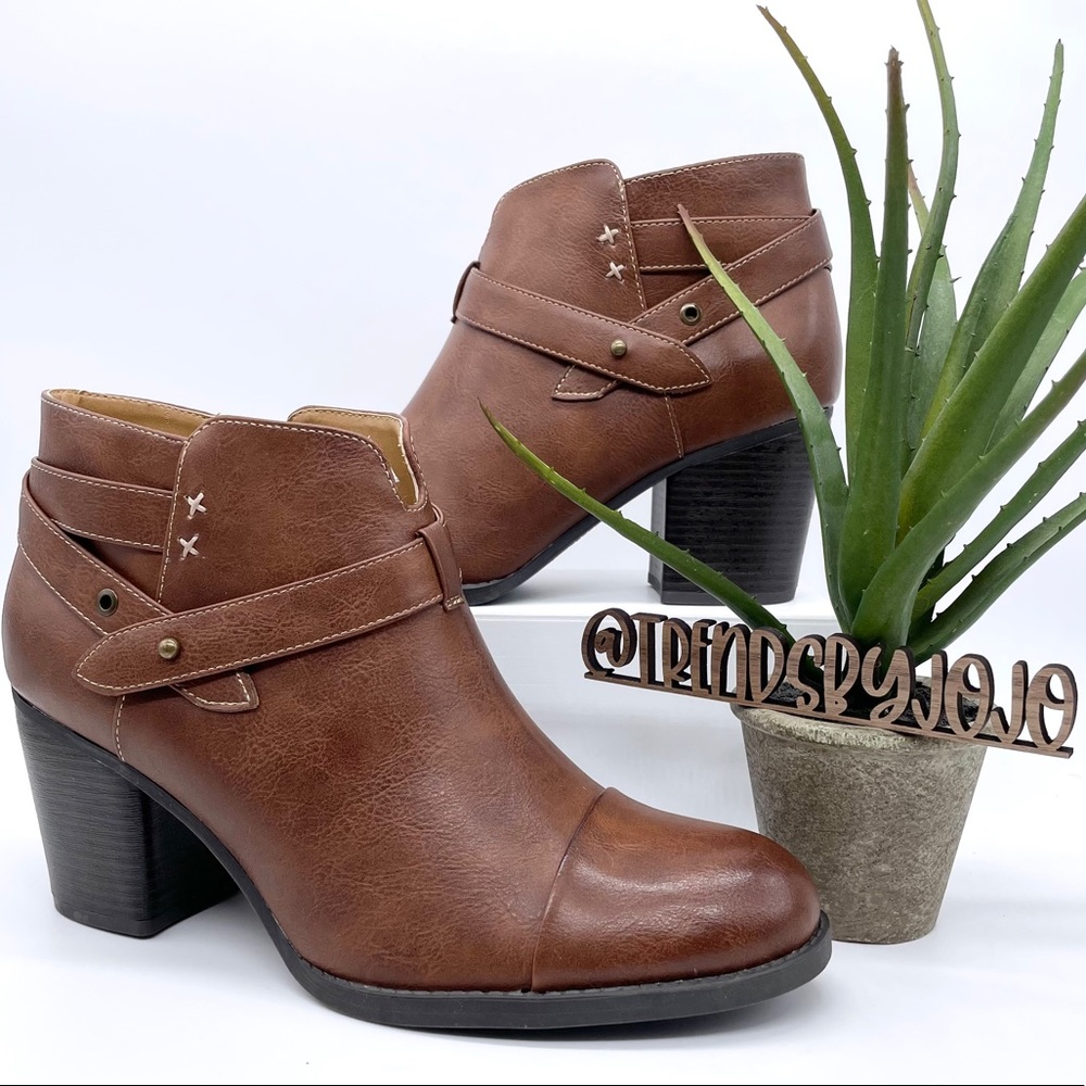 Natural Soul Naturalizer Trinket Ankle Booties